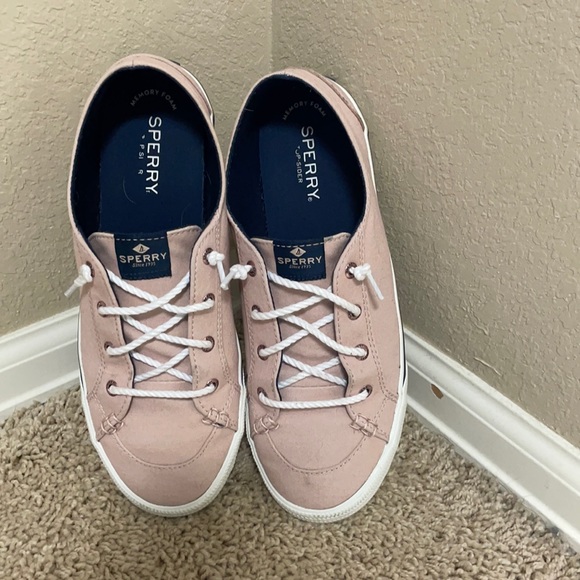 Pink Sperry shoes with memory foam - Picture 1 of 3